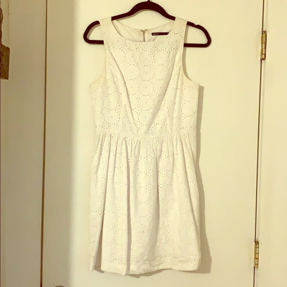 Perfect white dress for Easter or Bridal event!